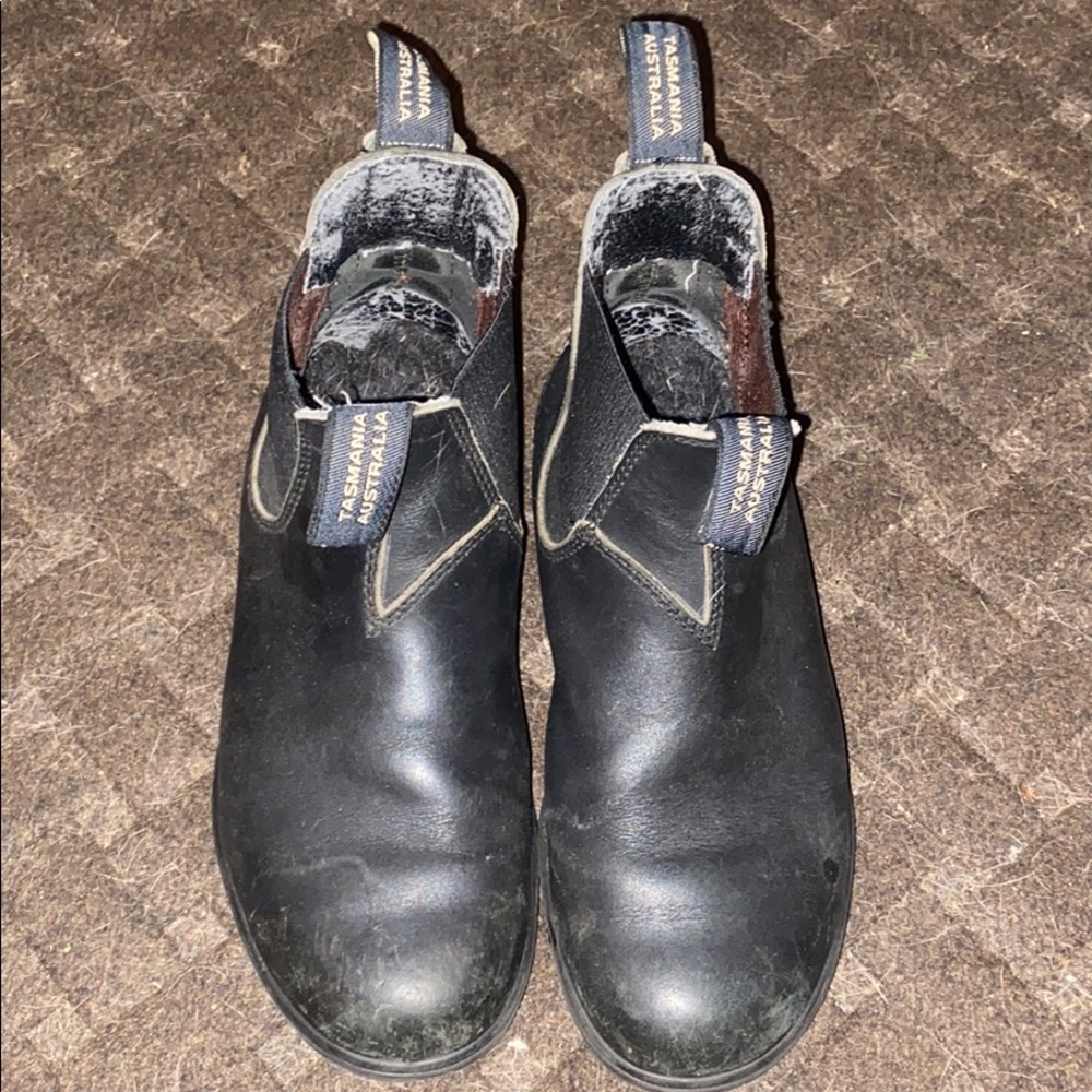 Black blundstone boots